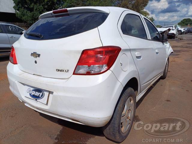 2015 CHEVROLET ONIX 