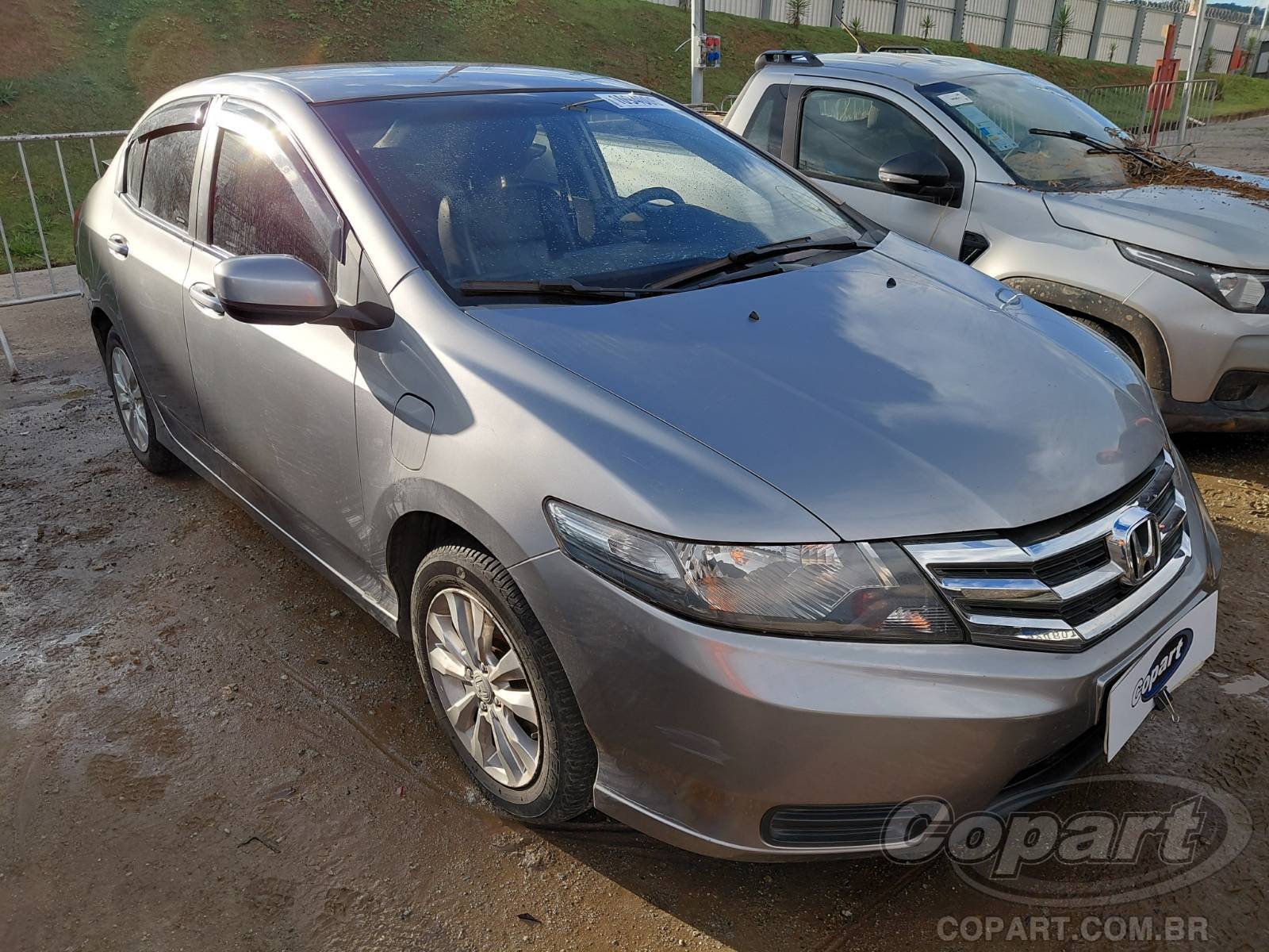Veículo Honda City Honda City LX 1.5 16V 2013 Enchente 2013 em leilão