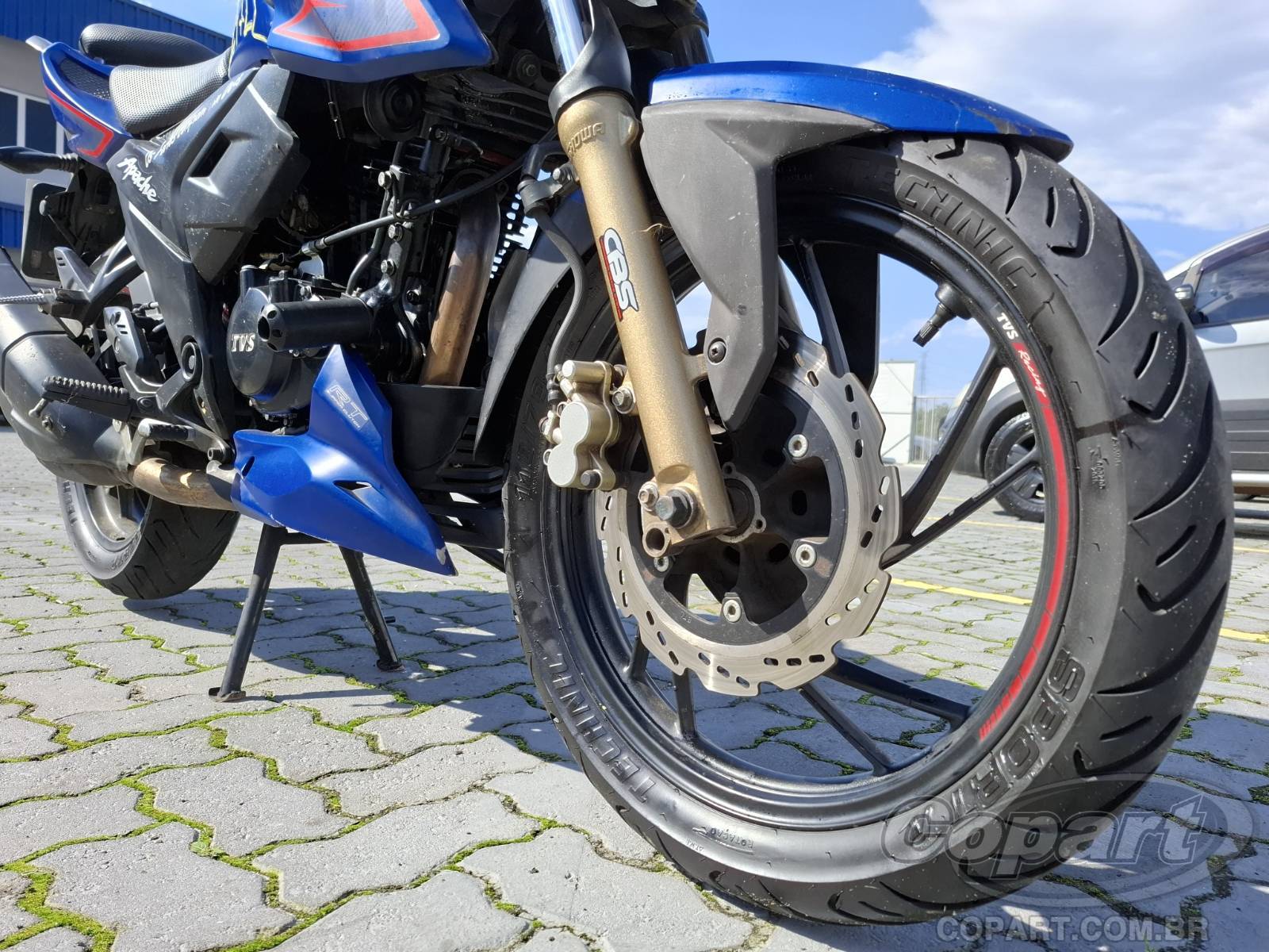 2023 TVS APACHE — foto 7 de 10