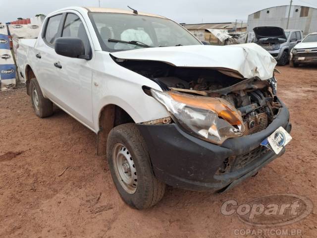 2021 MITSUBISHI L200 TRITON 