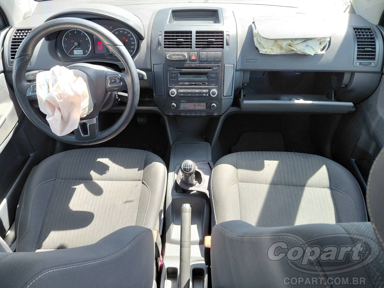 2014 VOLKSWAGEN POLO — foto 9 de 10