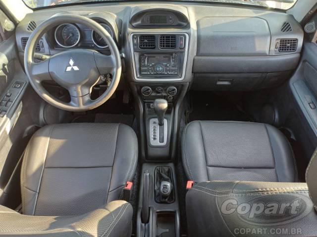 2011 MITSUBISHI PAJERO TR4 