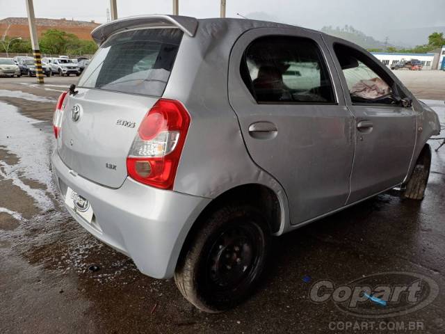 2015 TOYOTA ETIOS 