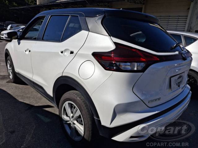 2024 NISSAN KICKS 