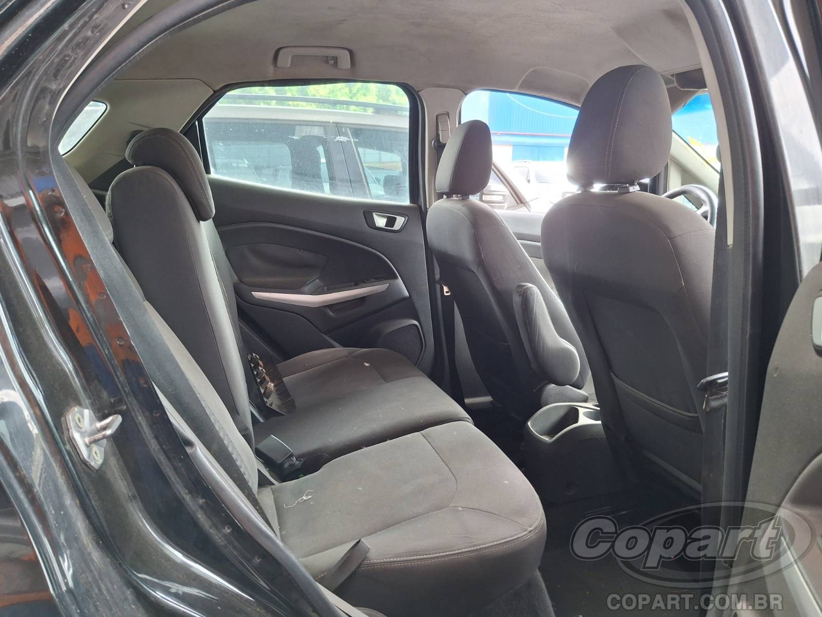 Foto 6 de 10: 2015 FORD ECOSPORT