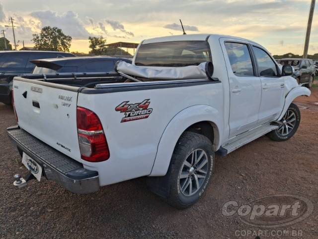 2013 TOYOTA HILUX CD 