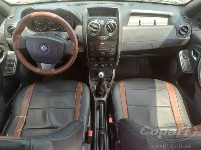 2019 RENAULT DUSTER 