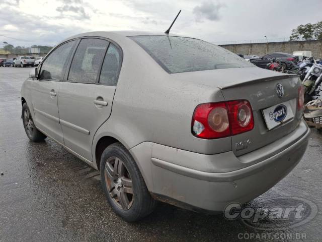 2011 VOLKSWAGEN POLO SEDAN 