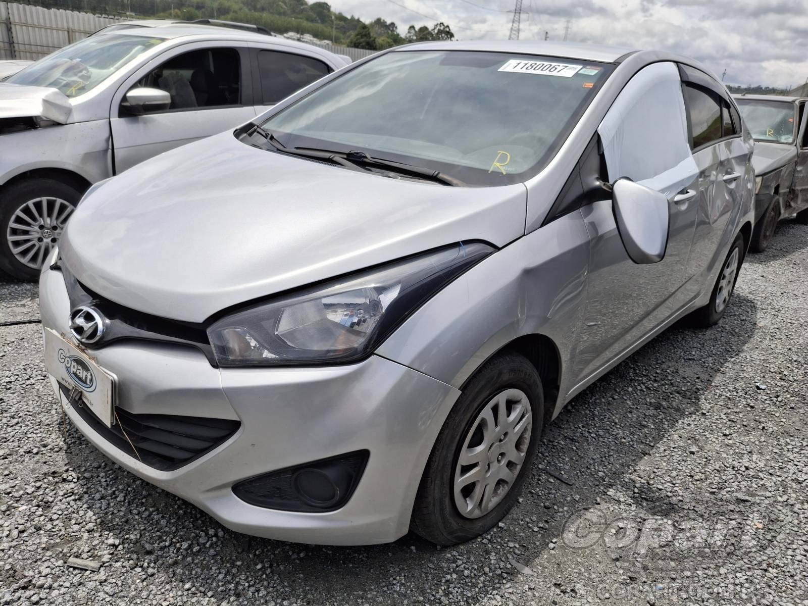 Foto 2: 2015 HYUNDAI HB20S