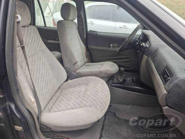2003 VOLKSWAGEN SANTANA 