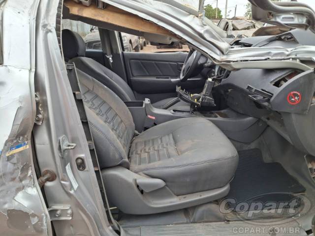 2015 TOYOTA HILUX CD 