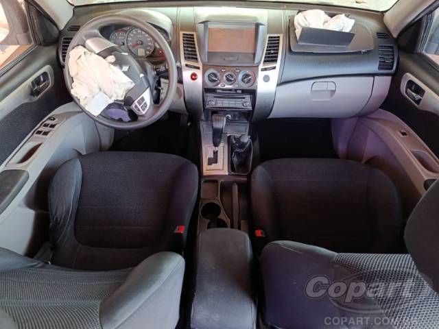 2014 MITSUBISHI PAJERO DAKAR 