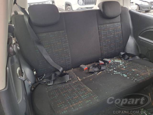 2014 FIAT UNO 