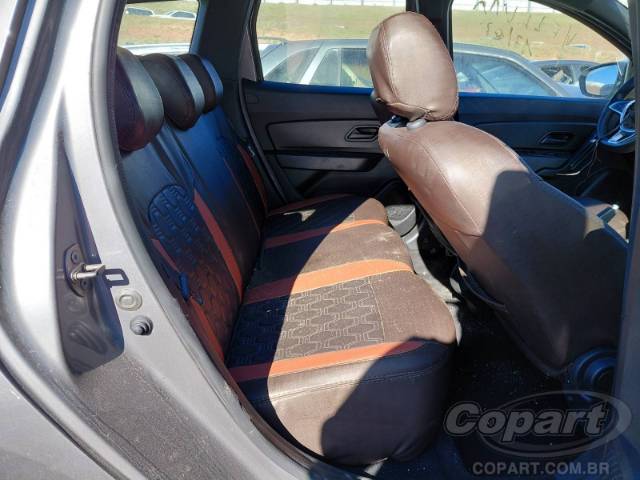 2022 RENAULT DUSTER 
