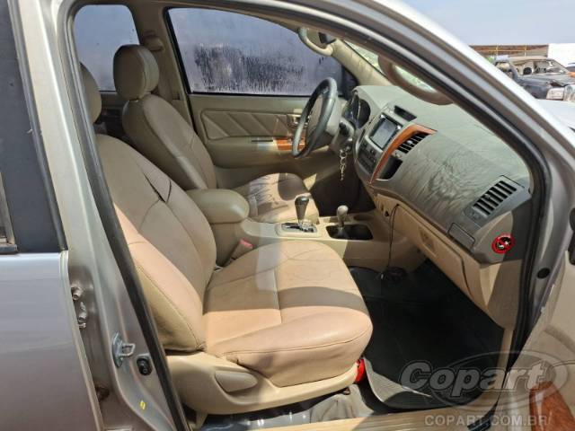2009 TOYOTA HILUX SW4 