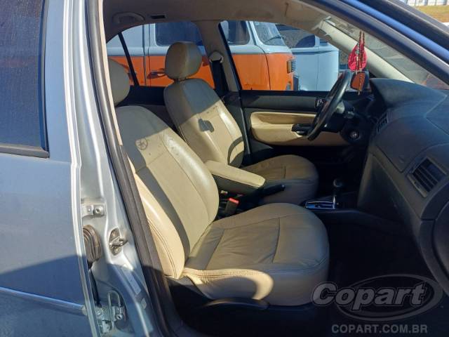 2006 VOLKSWAGEN BORA 