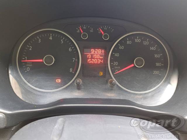 2013 VOLKSWAGEN VOYAGE 