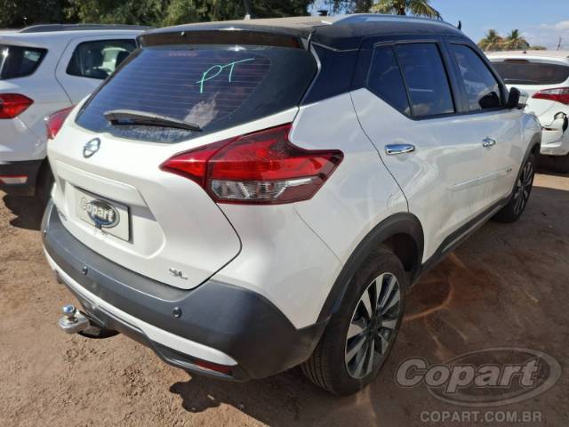 2020 NISSAN KICKS 