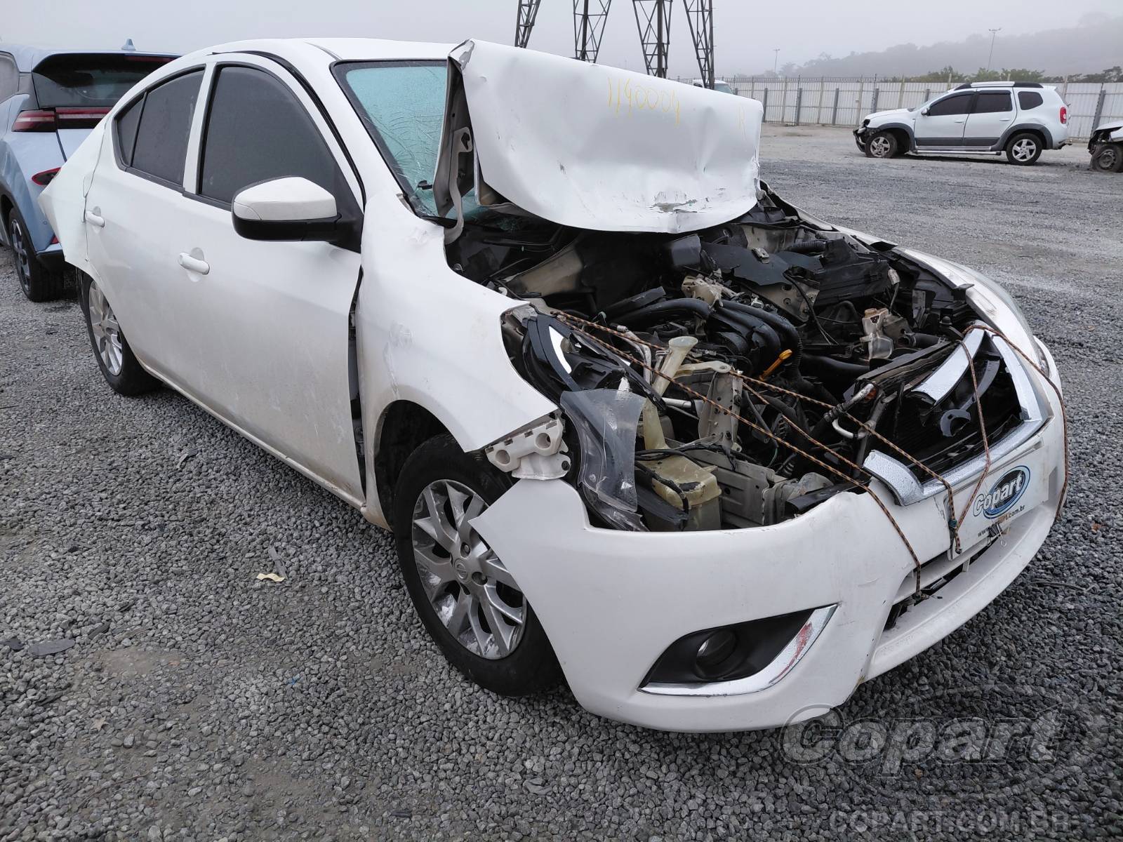 Nissan Versa 2017 em leilão