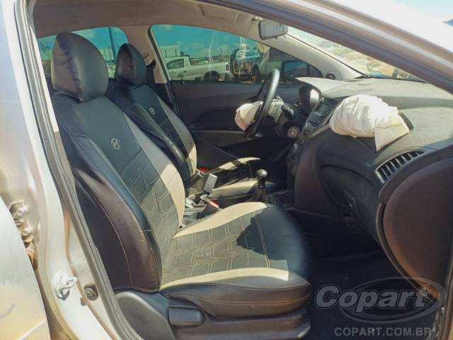 2014 HYUNDAI HB20 
