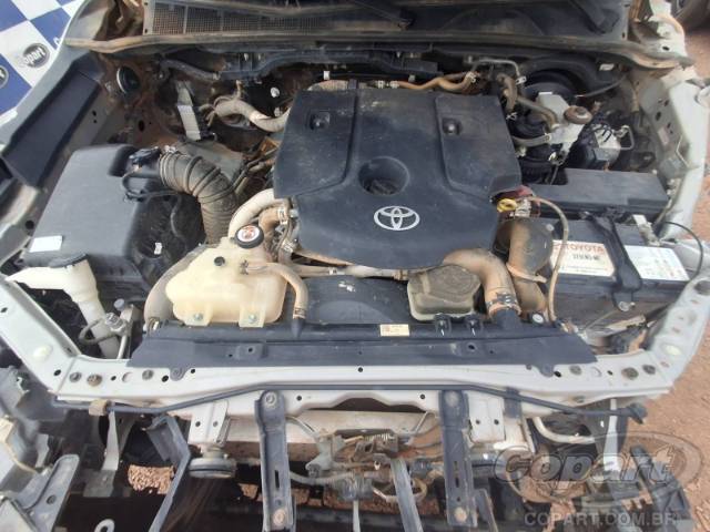 2024 TOYOTA HILUX CD 