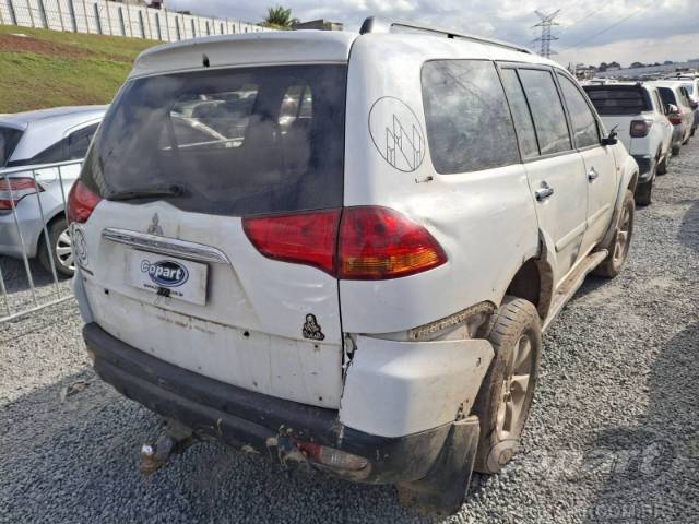 2012 MITSUBISHI PAJERO DAKAR 