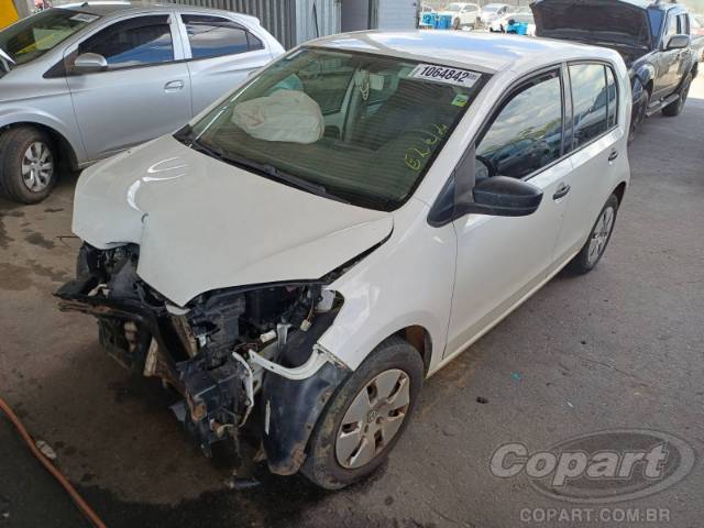 2015 VOLKSWAGEN UP 