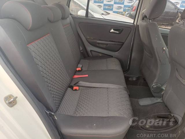 2015 VOLKSWAGEN FOX 