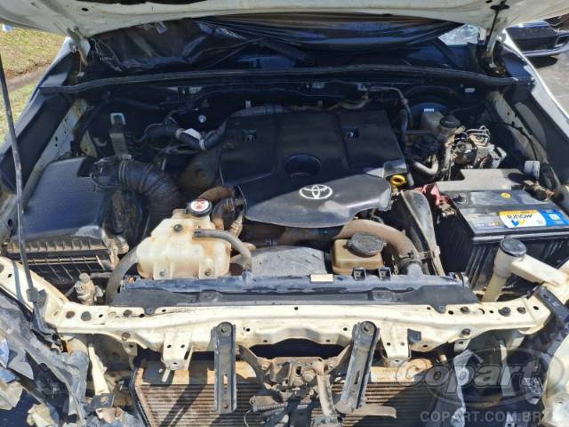 2017 TOYOTA HILUX CD 