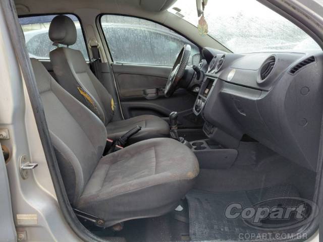 2009 VOLKSWAGEN GOL 