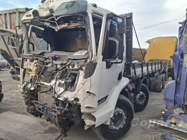 2024 VOLVO VM 