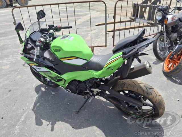 2025 KAWASAKI NINJA 500 