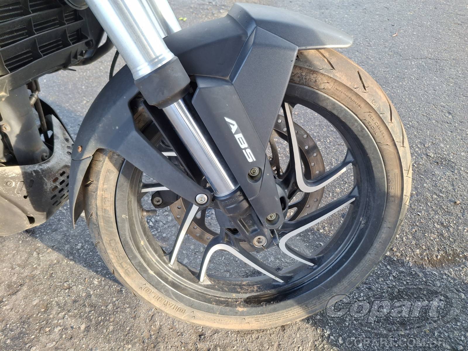 2024 BAJAJ DOMINAR — foto 8 de 10