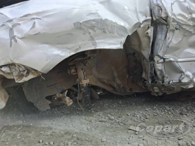 2011 VOLKSWAGEN SPACEFOX 