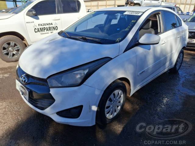 2015 HYUNDAI HB20S 