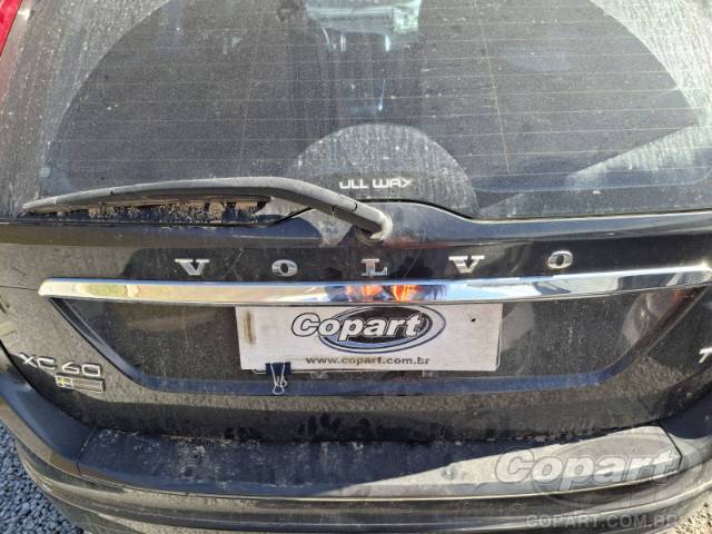2017 VOLVO XC60 