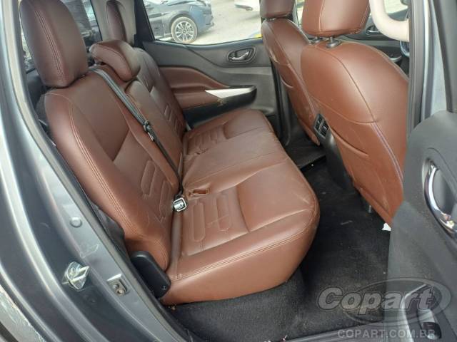 2021 NISSAN FRONTIER CD 