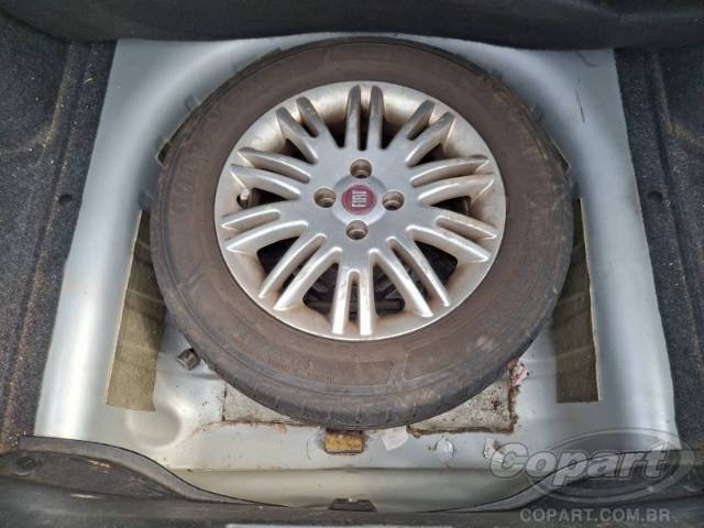2011 FIAT LINEA 