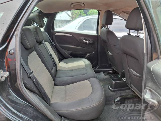 2016 FIAT LINEA 