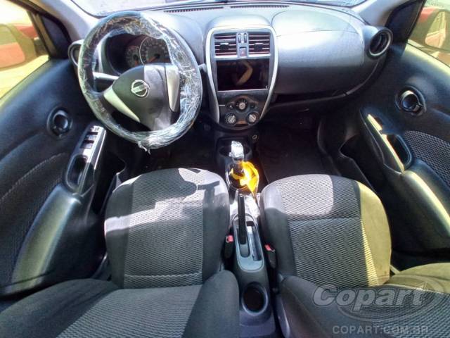 2017 NISSAN VERSA 