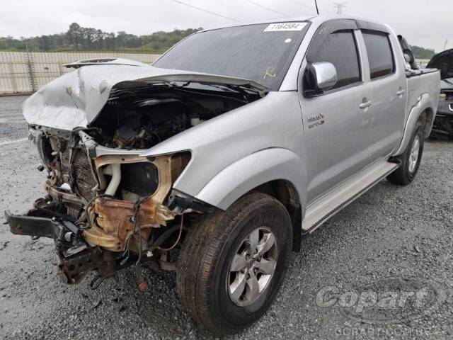 2013 TOYOTA HILUX CD 