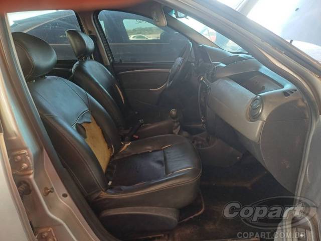 2013 RENAULT DUSTER 