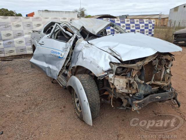 2015 TOYOTA HILUX CD 