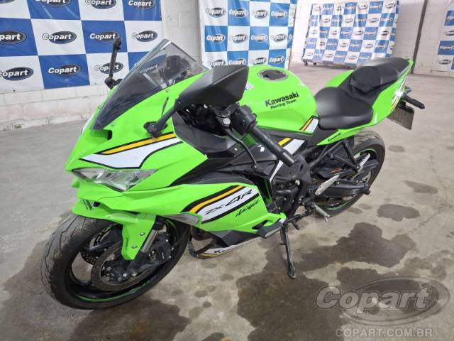 2026 KAWASAKI NINJA ZX-4R 