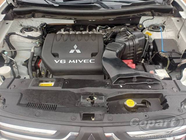2015 MITSUBISHI OUTLANDER 