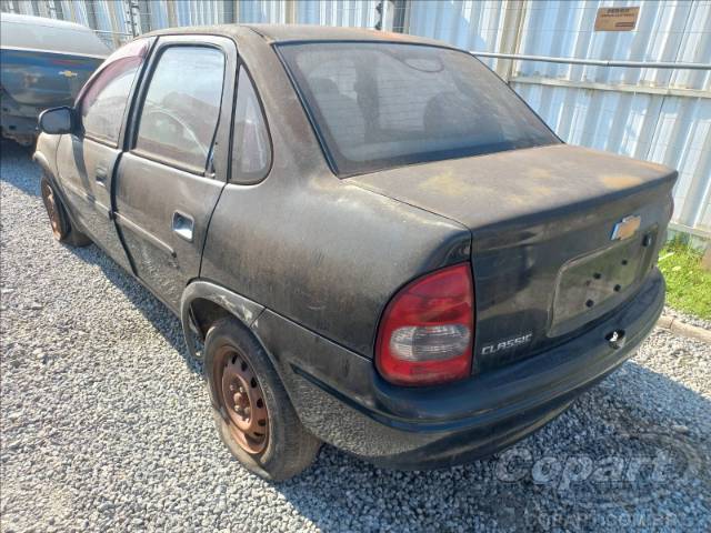 2010 CHEVROLET CLASSIC 