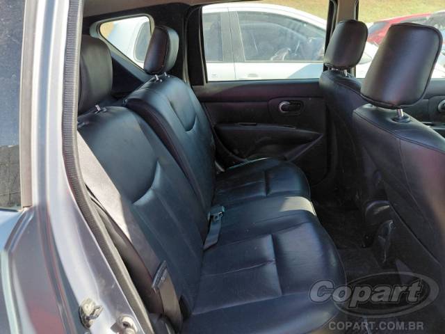 2012 NISSAN LIVINA 