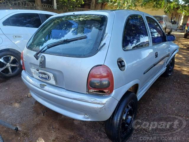 2000 CHEVROLET CORSA 