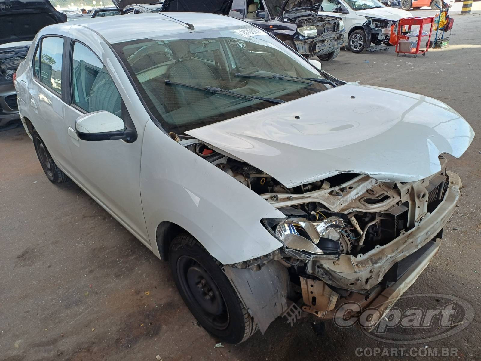 Veículo Renault Logan Renault Logan Expression 1.6 Hi-Power 2015 2015 em leilão