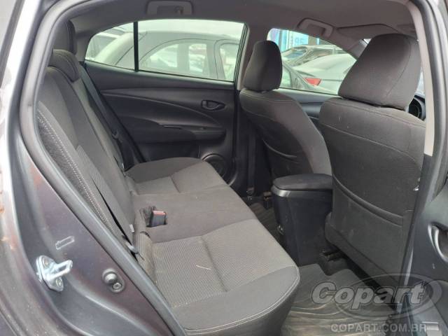 2024 TOYOTA YARIS SEDA 
